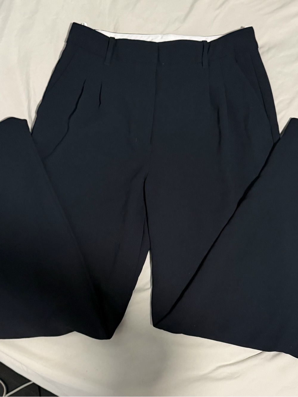 Aritzia Black Effortless Pants